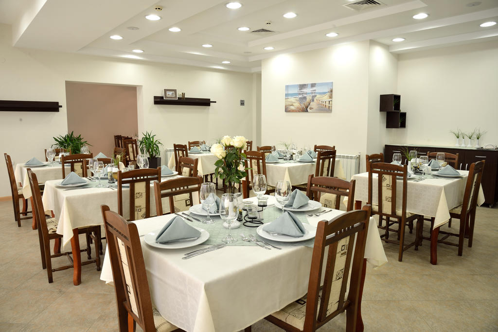 Glicinia Hotel غولدن ساندز المظهر الخارجي الصورة